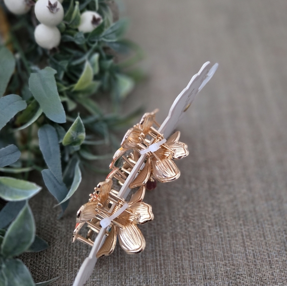 Sunday State Floral Hair Clips Set - Multicolor - Picture 4 of 4